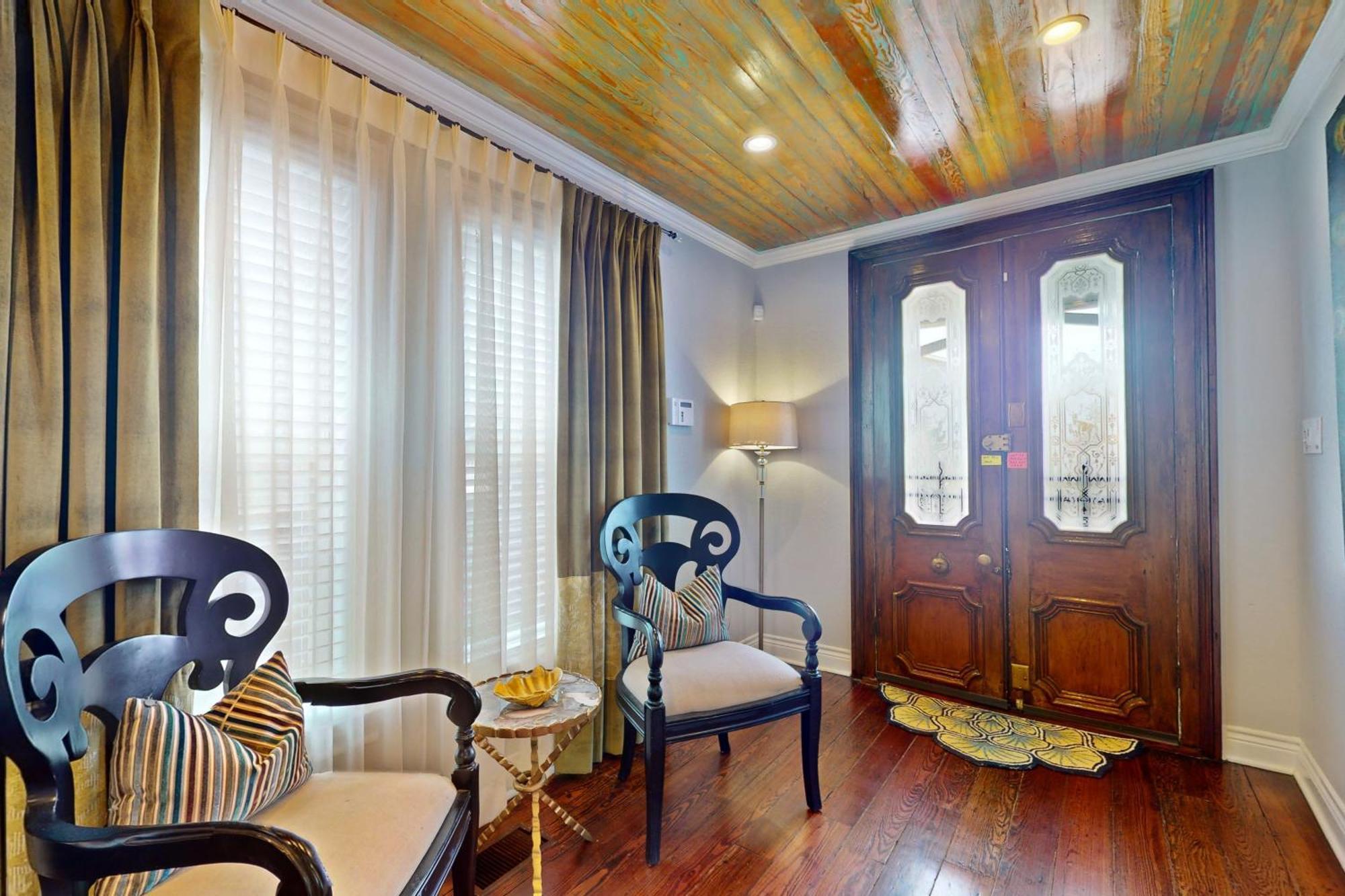 The Beachy & Charming Whale Galveston Phòng bức ảnh